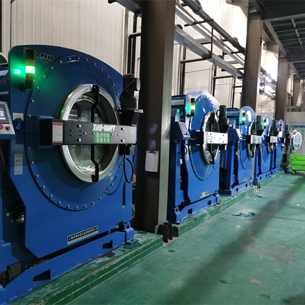 洗衣廠為何會(huì)使用大型洗滌設(shè)備 洗衣廠為何會(huì)使用大型洗滌設(shè)備